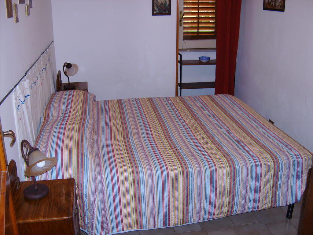 Bed and Breakfast Bed&Breakfast 5 Di Spade Gioiosa Marea Zimmer foto