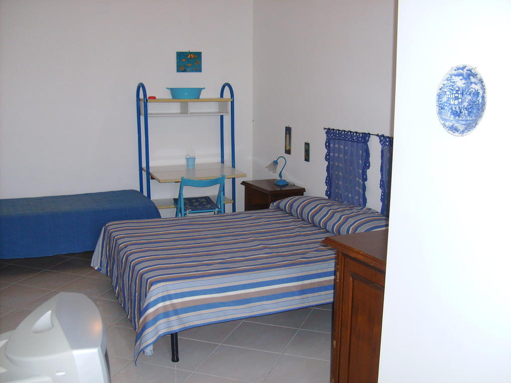 Bed and Breakfast Bed&Breakfast 5 Di Spade Gioiosa Marea Exterior foto